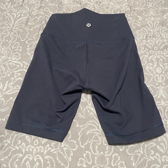 Lululemon Athletica Navy bike shorts size 4 - Picture 3 of 3